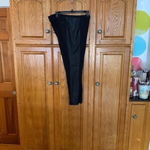 Ellen Tracy Woman’s Pants with Faux Leather Sides